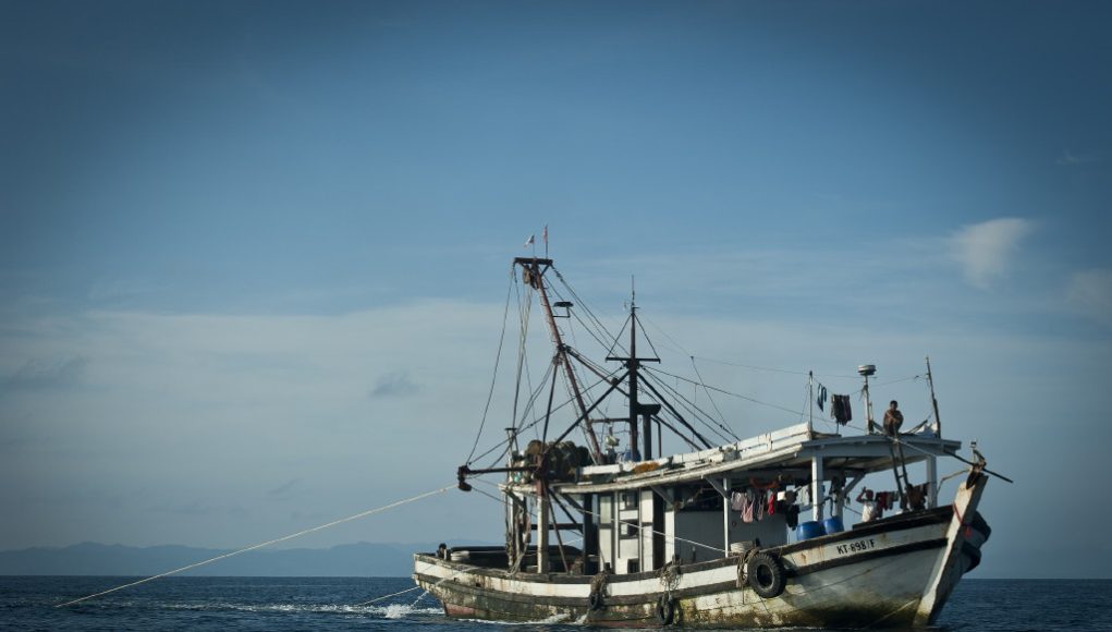 04-04-13_Kudat_Trawler_TRead_0_1