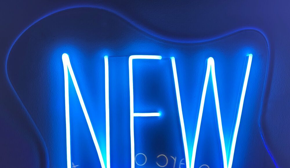 get+with+it+in+neon