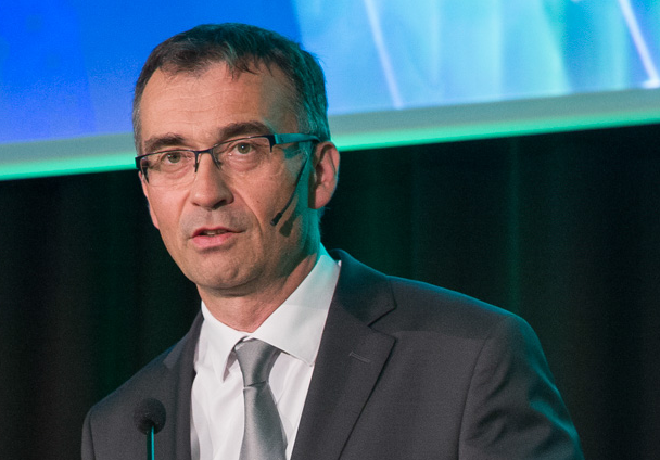 Pierre Dulon, Chief Executive Officer of Azqore_看图王
